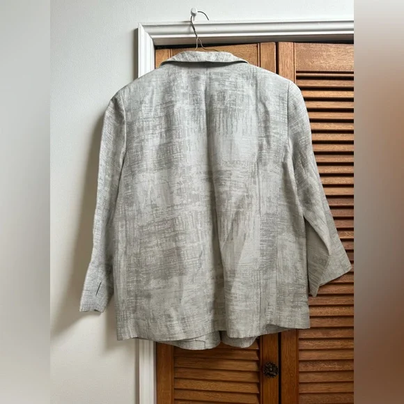 Eileen Fisher Neutral/Silver Size Small Blazer - Picture 2 of 7